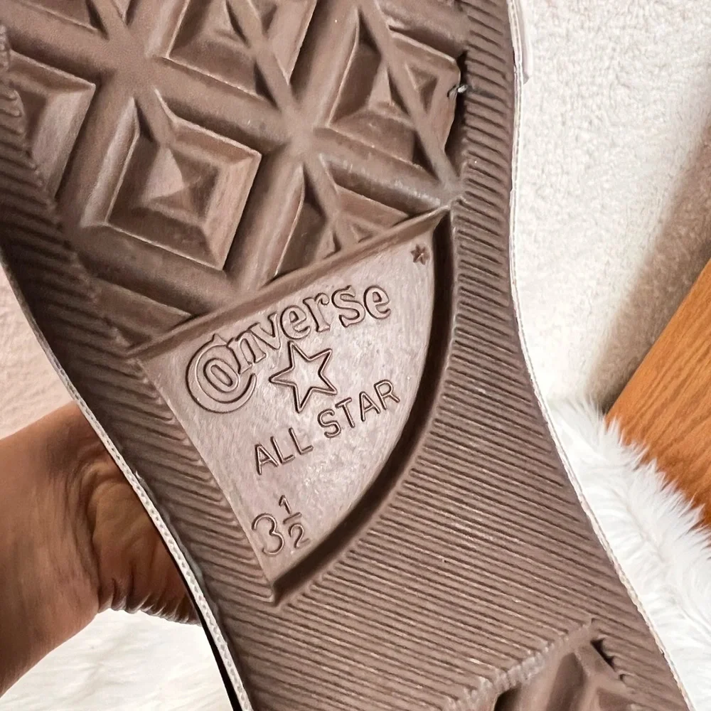 Converse All Star White Canvas Shoes - Picture 5 of 10